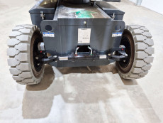 Plataforma Elevadora Articulada Eléctrica - 11 y 12 metros de altura de trabajo PAE11 PAE12