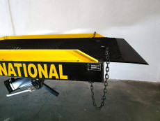 Rampa Muelle Movil - RAMPA MUELLE 7 A 12 TON  MANUAL