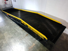 Rampa Muelle Movil - RAMPA MUELLE 7 A 12 TON  MANUAL